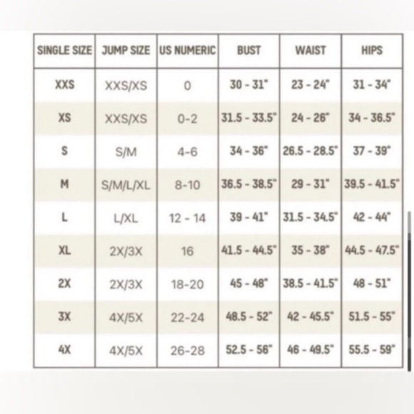 SKIMS Bronze Tiger Sleep Set S - Picture 4 of 4
